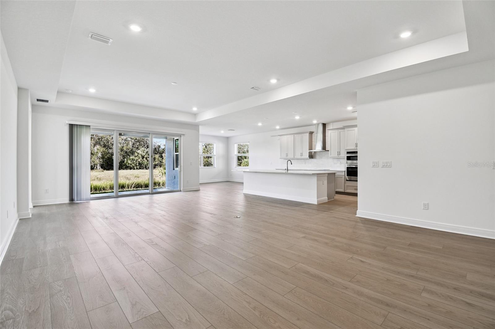CREEKS EDGE AT TWIN - Residential