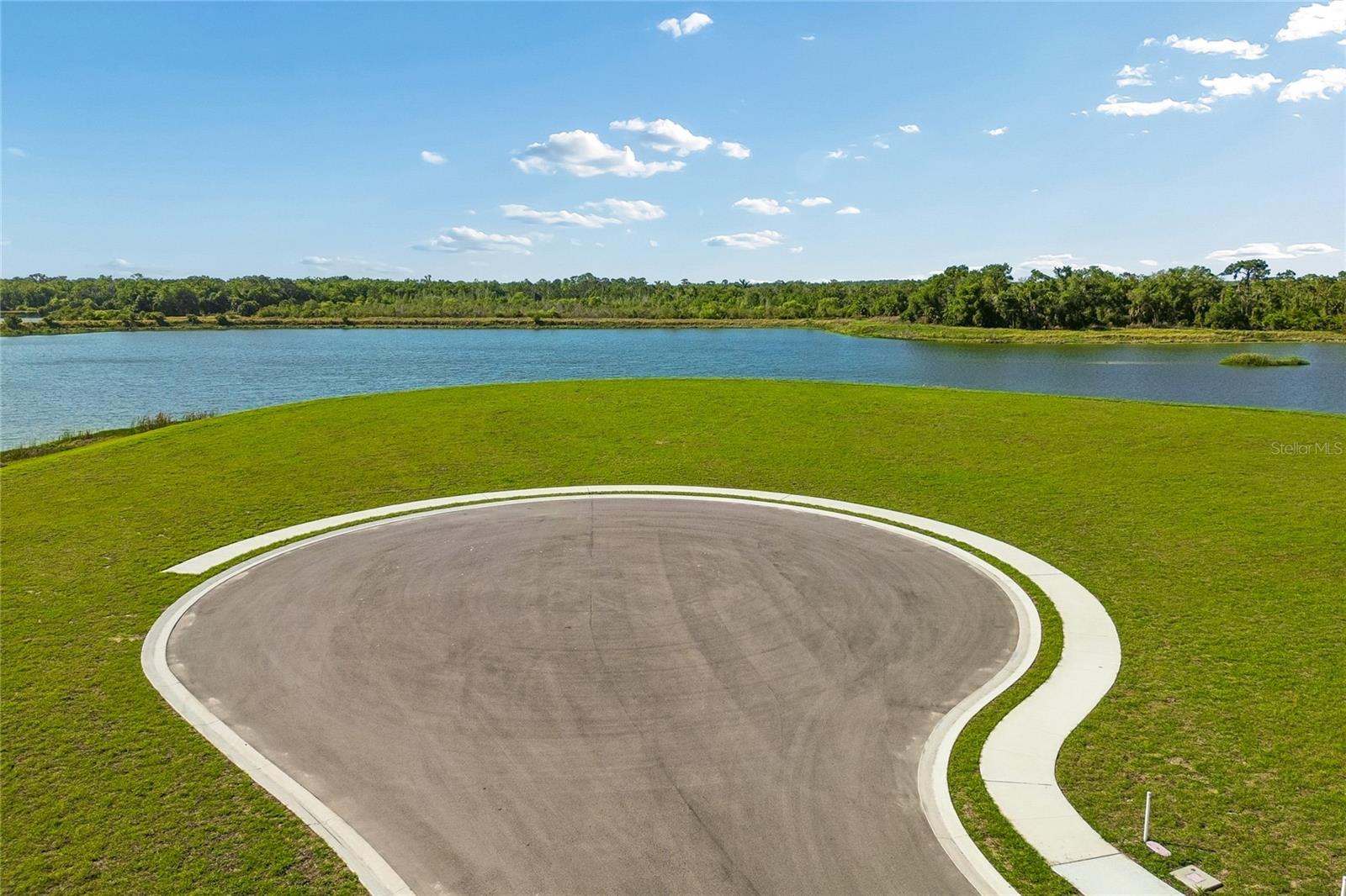CREEKS EDGE AT TWIN - Residential
