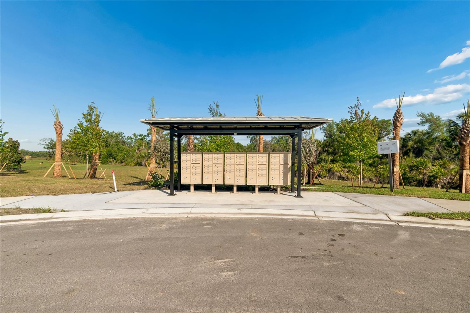 CREEKS EDGE AT TWIN - Residential