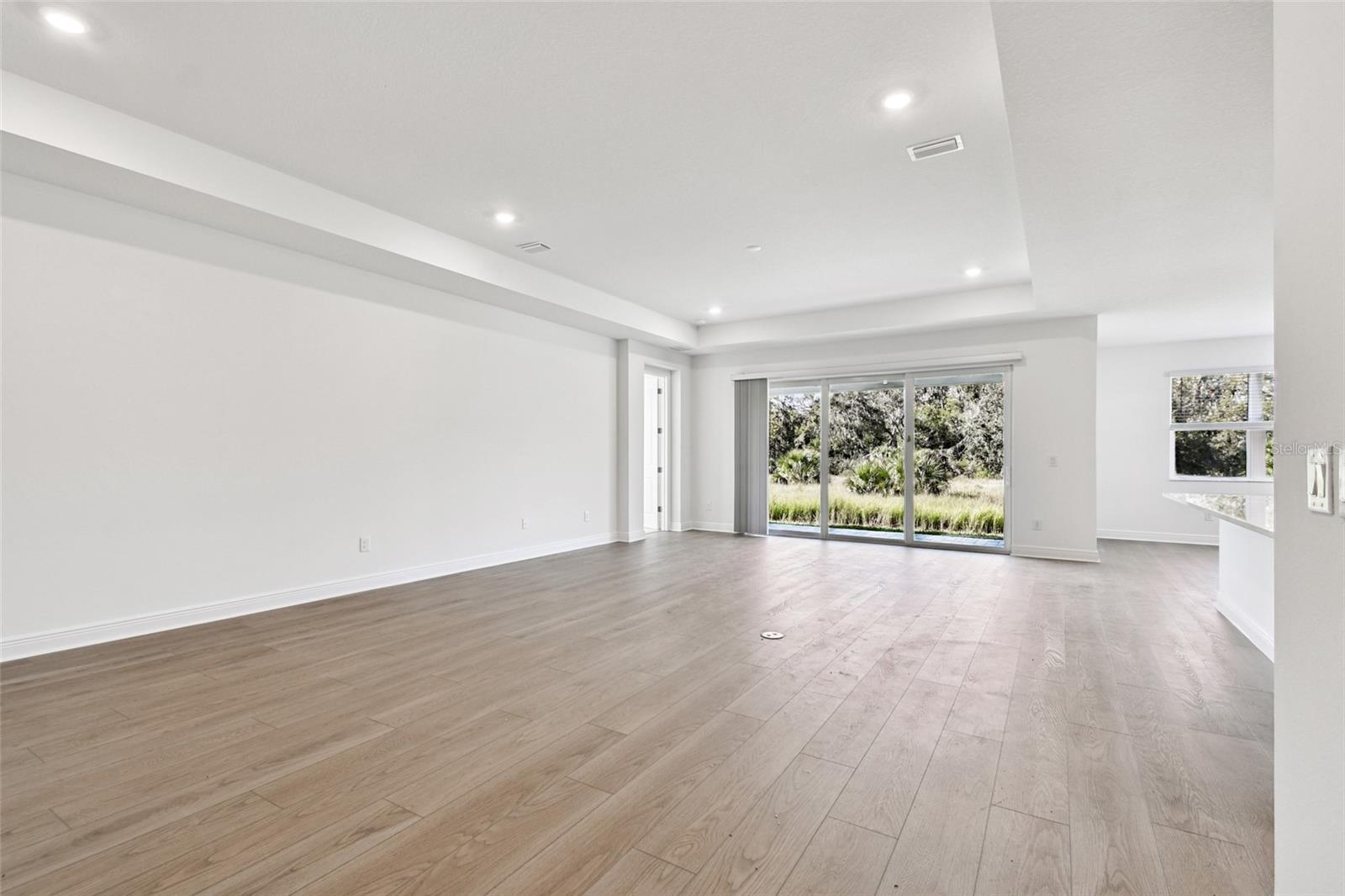 CREEKS EDGE AT TWIN - Residential