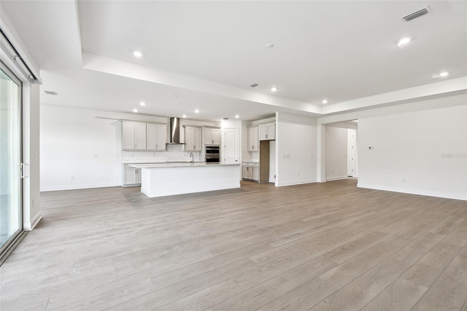 CREEKS EDGE AT TWIN - Residential
