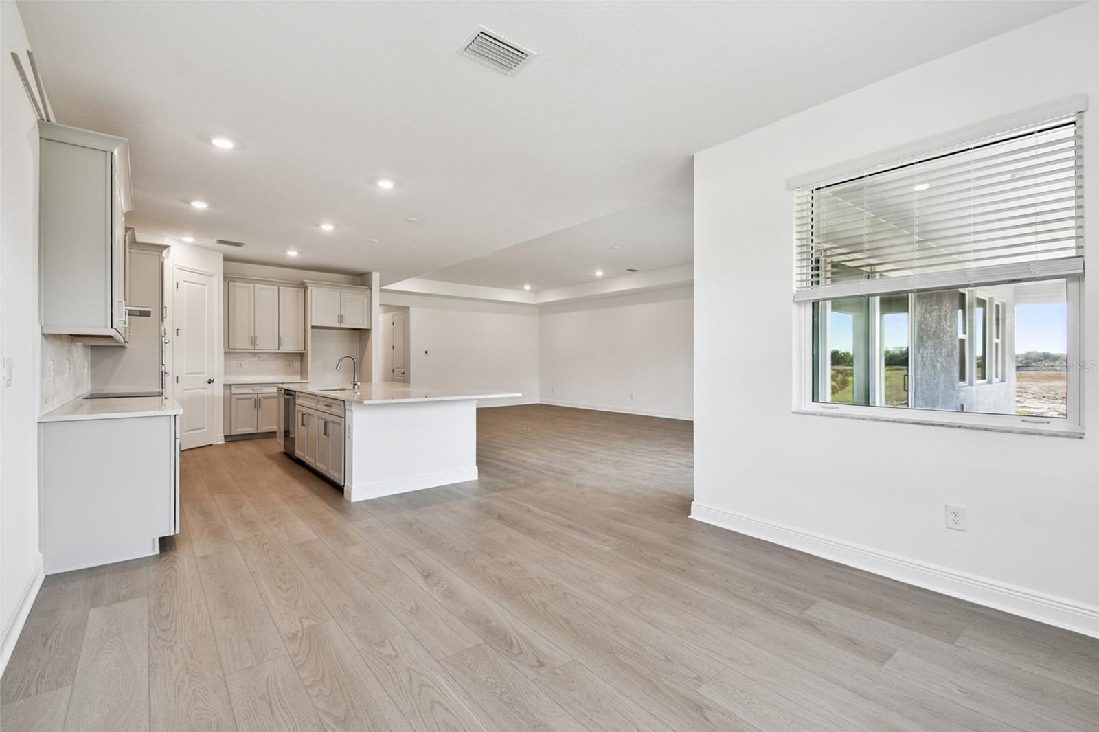 CREEKS EDGE AT TWIN - Residential