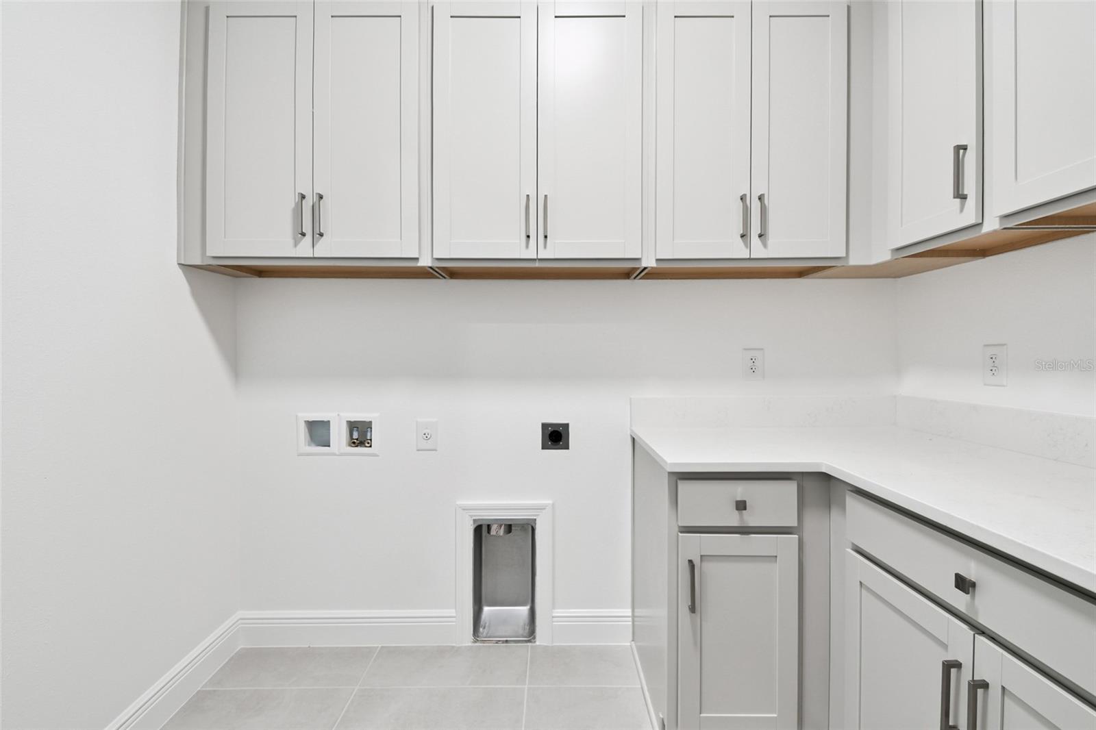 CREEKS EDGE AT TWIN - Residential