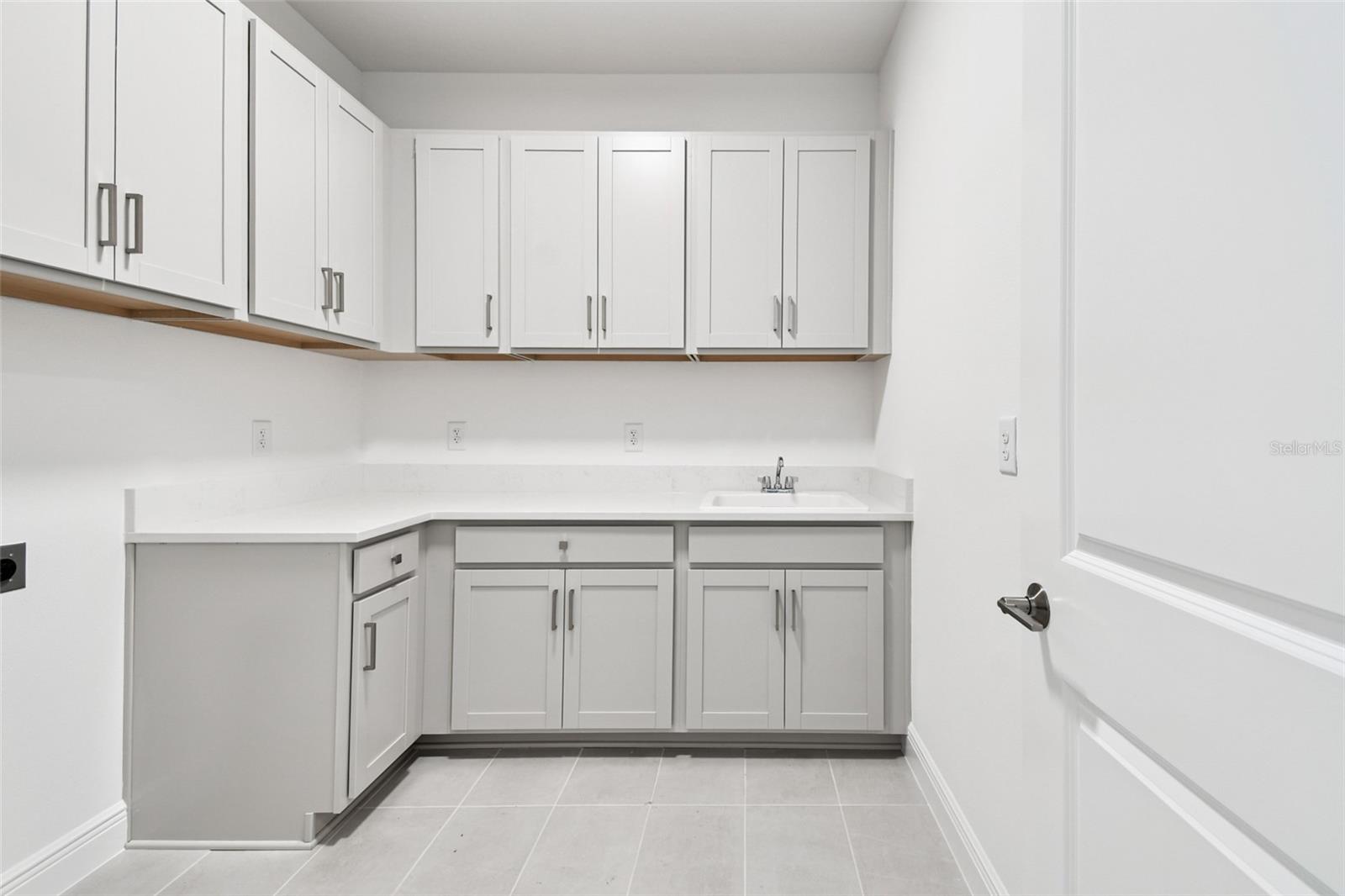 CREEKS EDGE AT TWIN - Residential