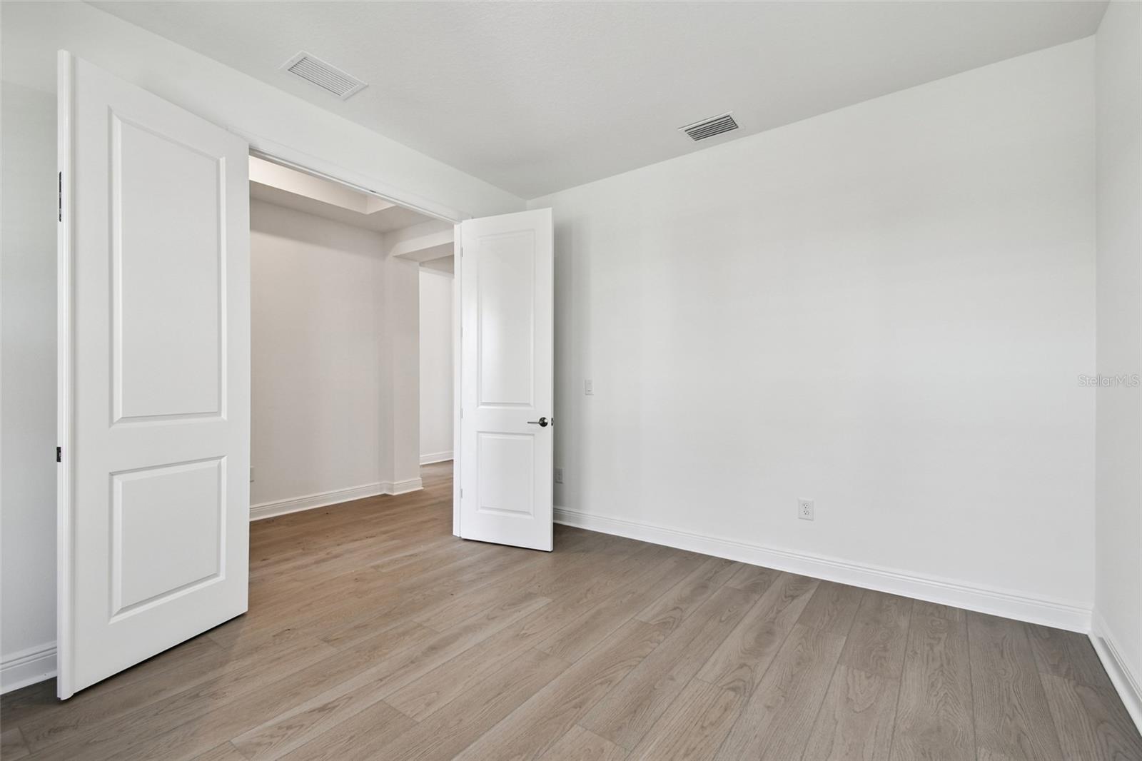 CREEKS EDGE AT TWIN - Residential