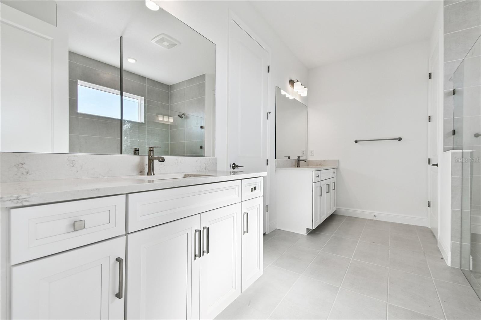 CREEKS EDGE AT TWIN - Residential