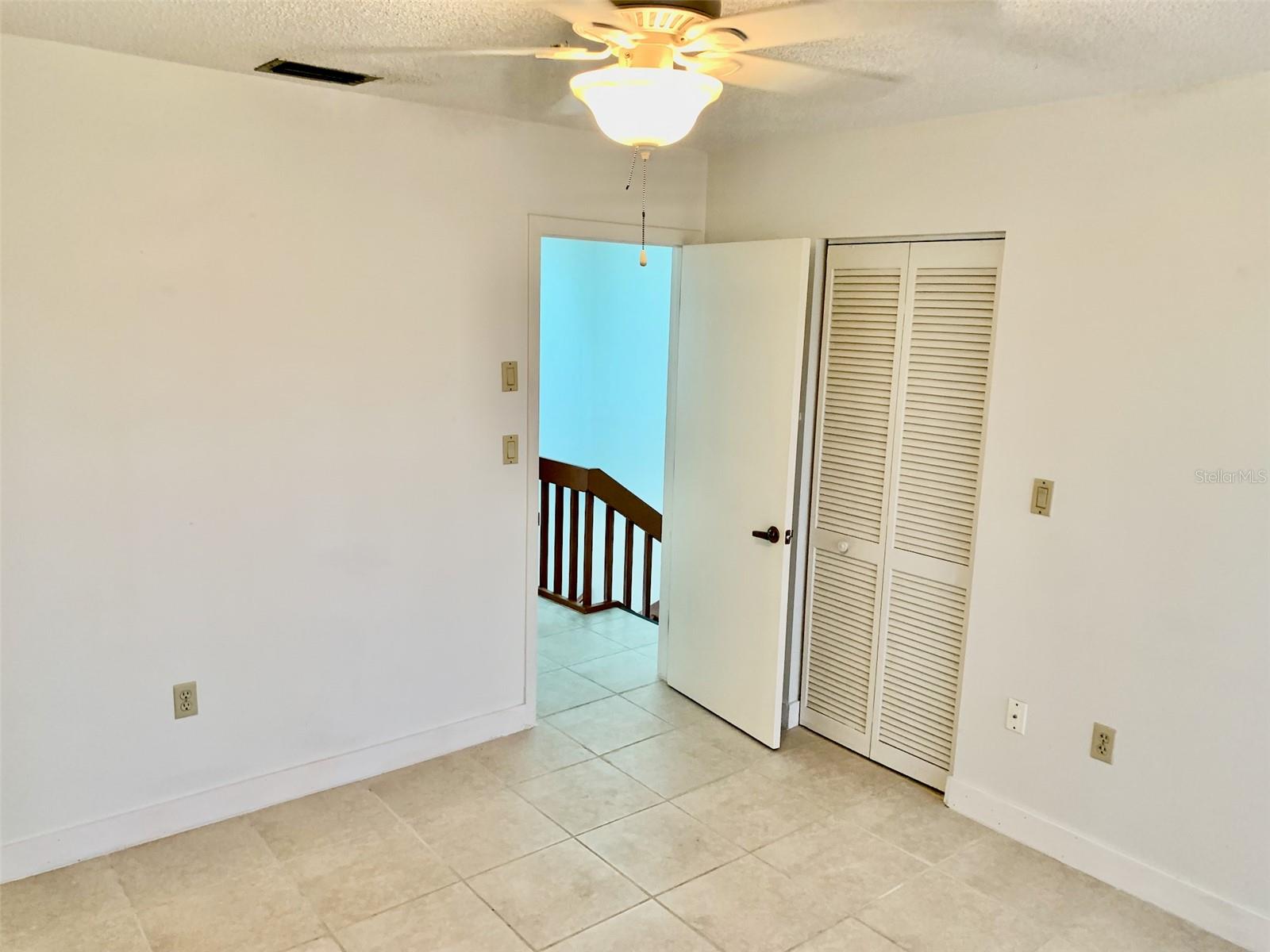 AQUA GARDENS TWNHS BLDG E - Residential Lease