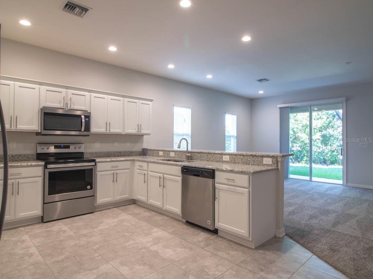 BRADFORD MANOR ADD - Residential