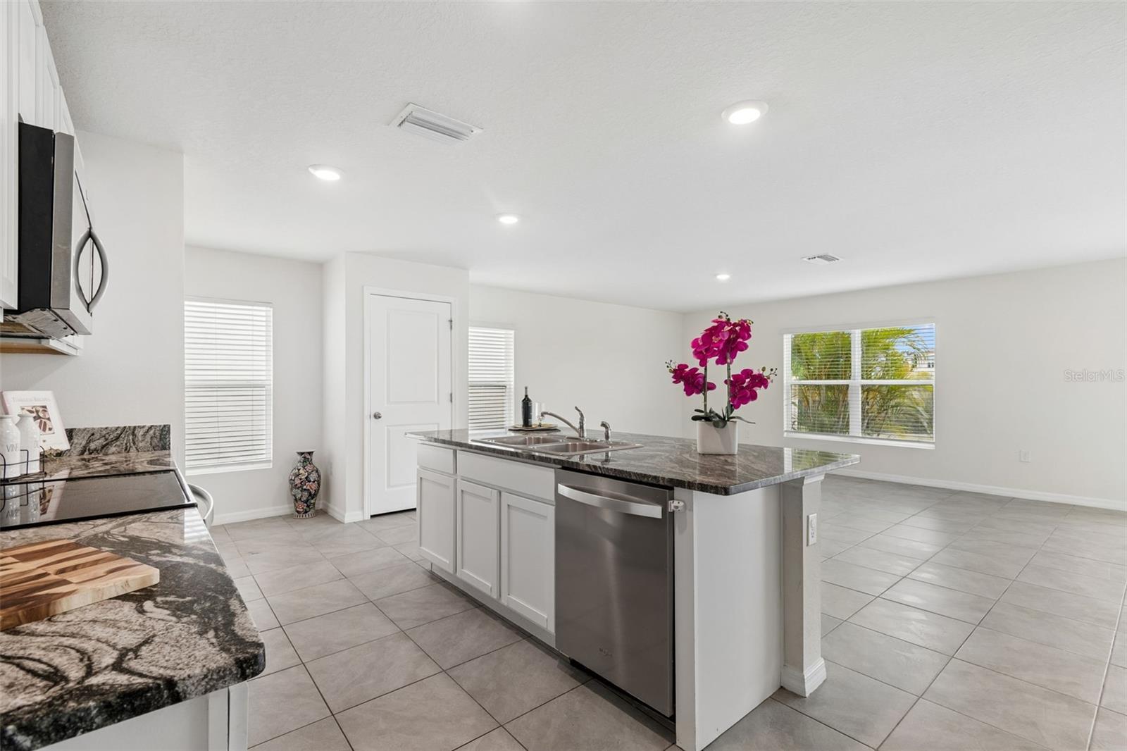 SILVERSTONE NORTH PH IA & IB - Residential