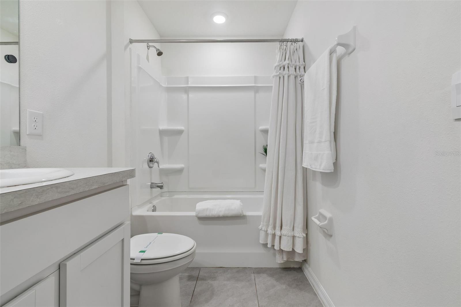 SILVERSTONE NORTH PH IA & IB - Residential