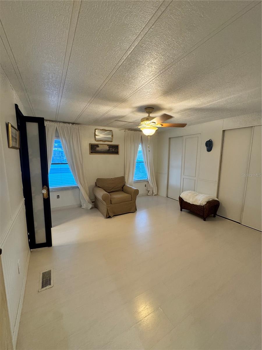 TIMBER LAKE ESTATES - Residential