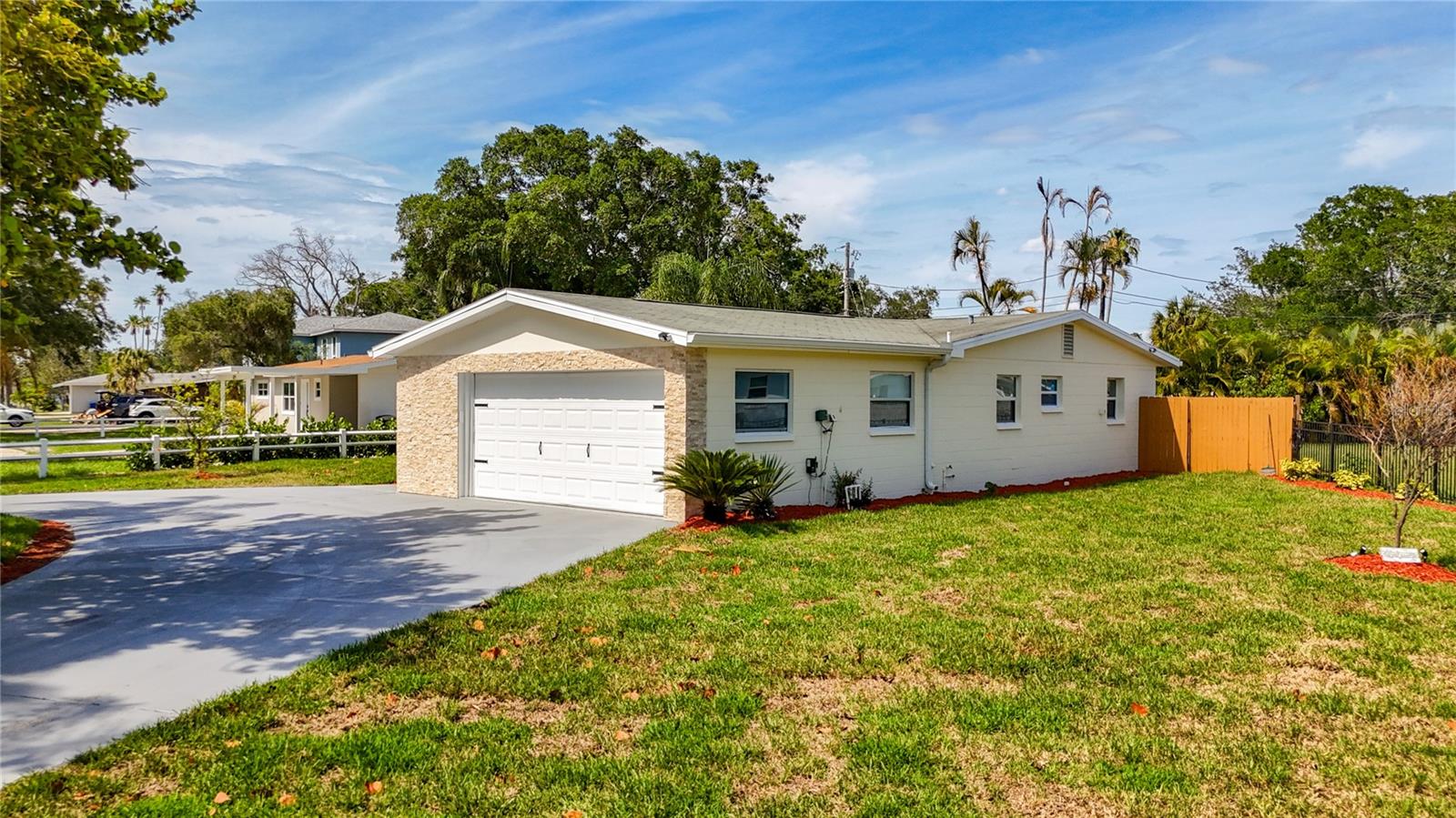 SHORE ACRES OVERLOOK SEC - Residential