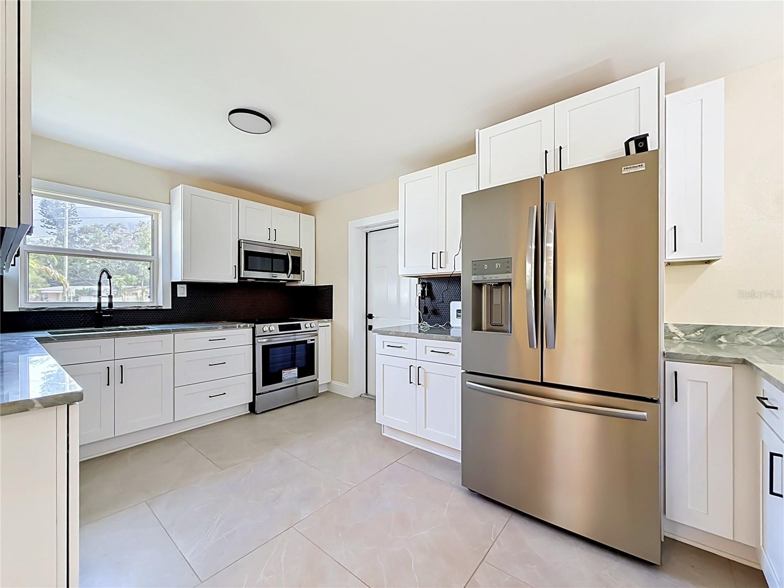 SHORE ACRES OVERLOOK SEC - Residential