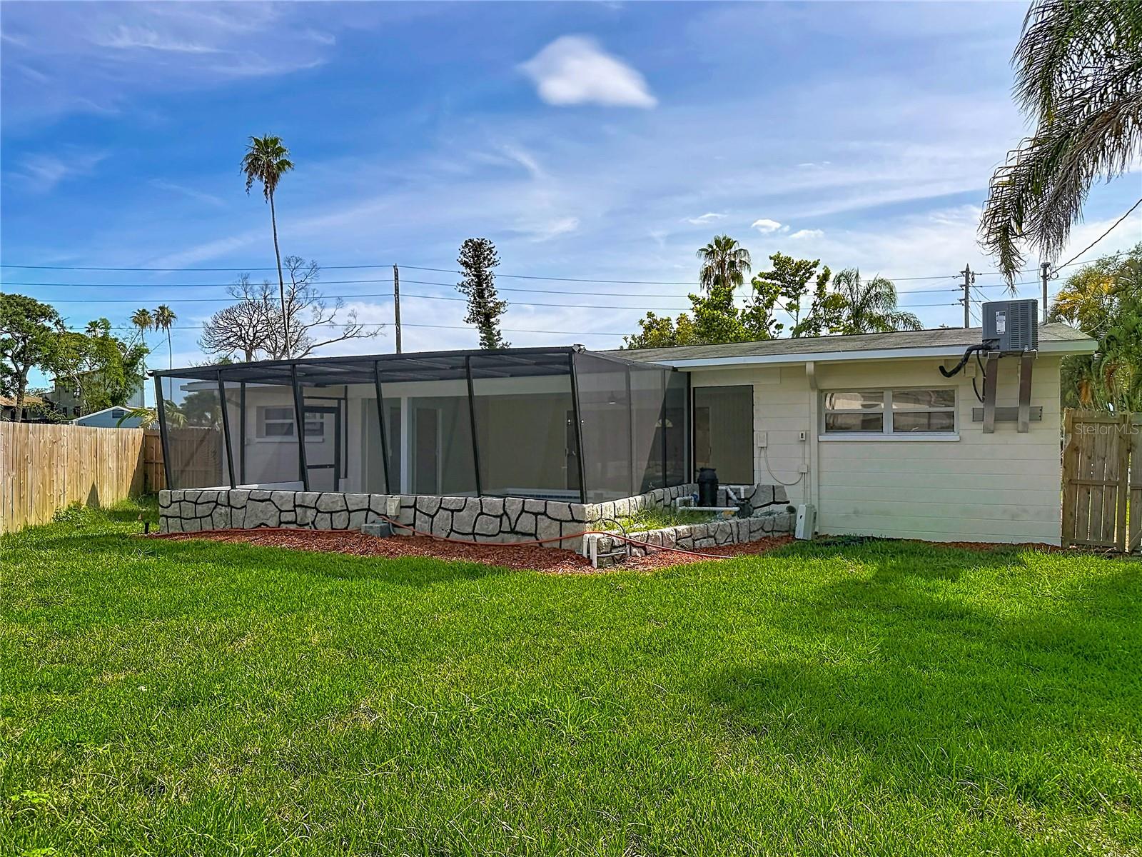SHORE ACRES OVERLOOK SEC - Residential