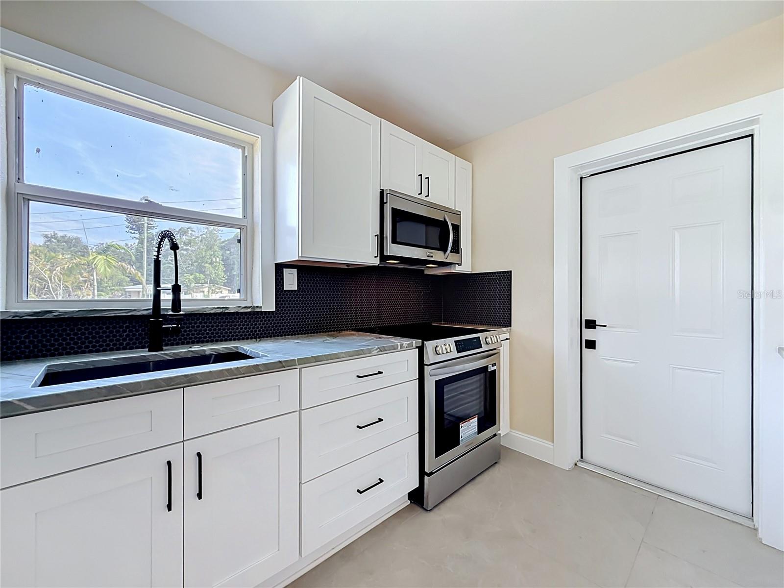 SHORE ACRES OVERLOOK SEC - Residential