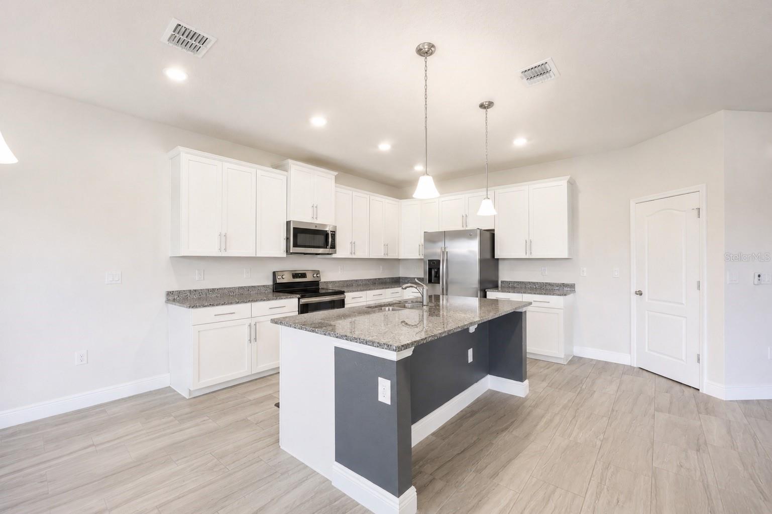 CREEKSIDE AT BOGGY CREEK PH 1 - Residential