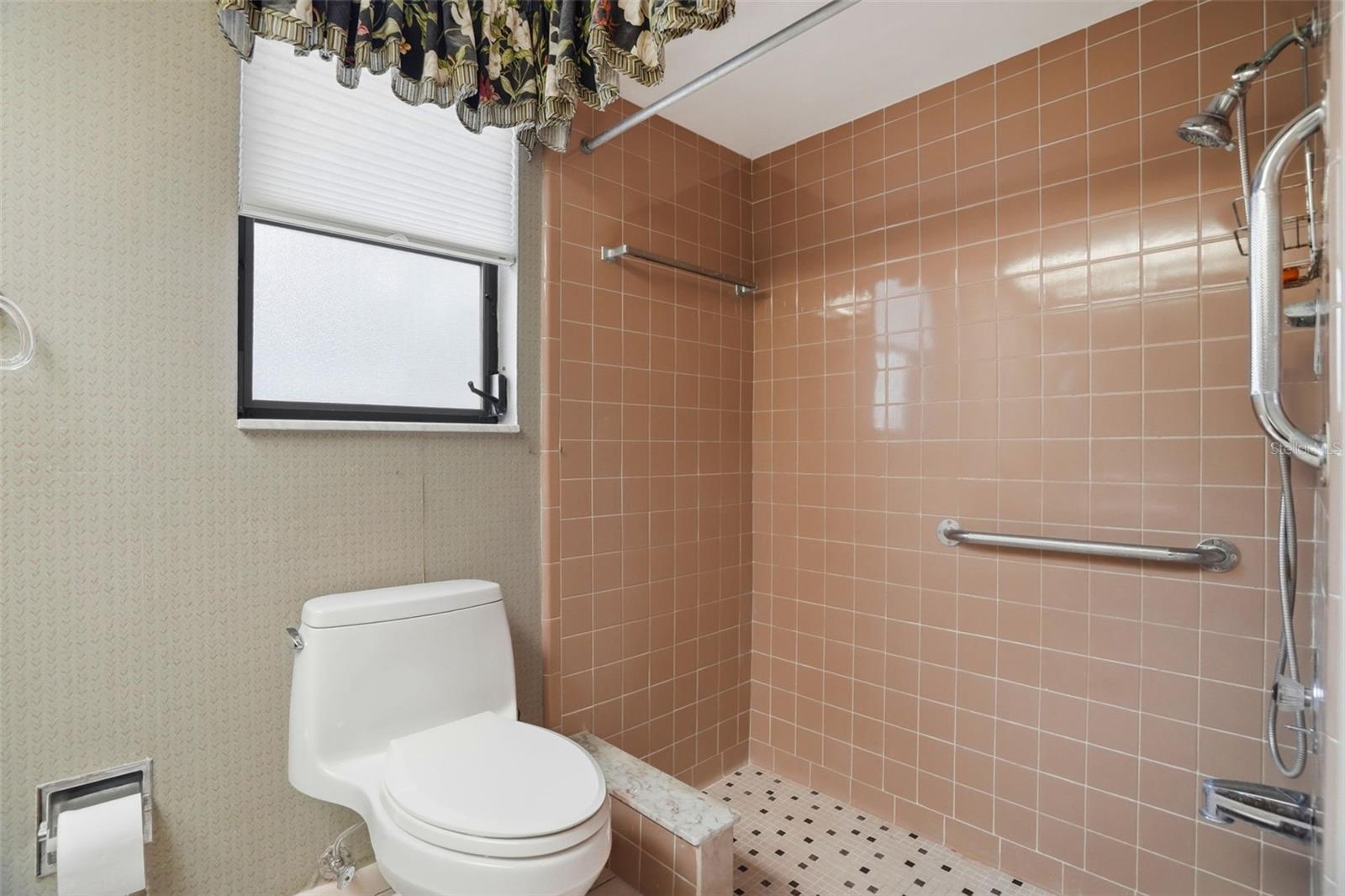 WESTLAKE VILLAGE - Residential