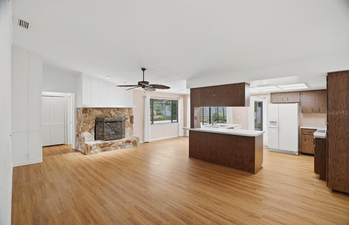 WESTLAKE VILLAGE - Residential