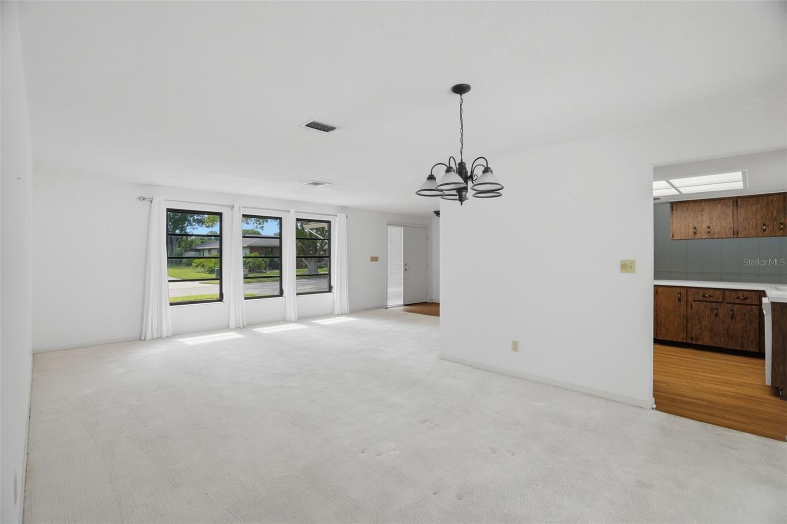 WESTLAKE VILLAGE - Residential