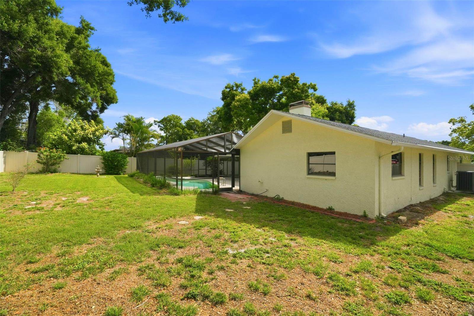 WESTLAKE VILLAGE - Residential
