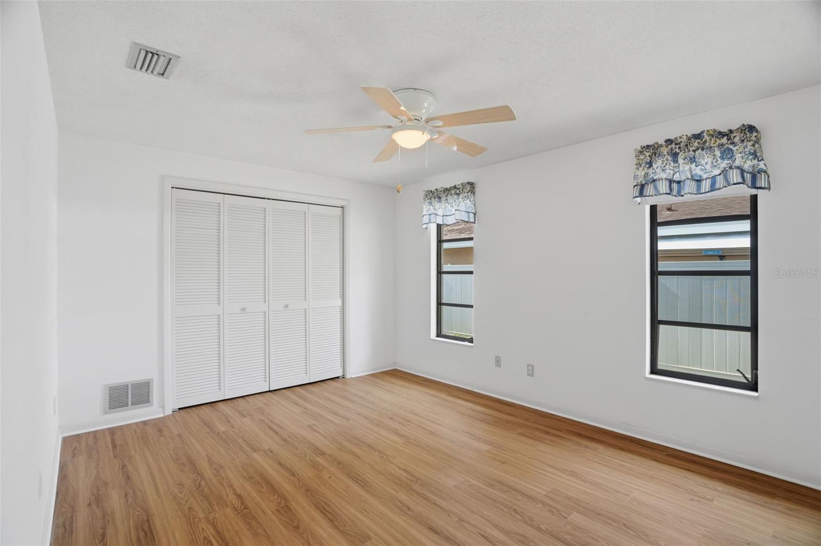 WESTLAKE VILLAGE - Residential