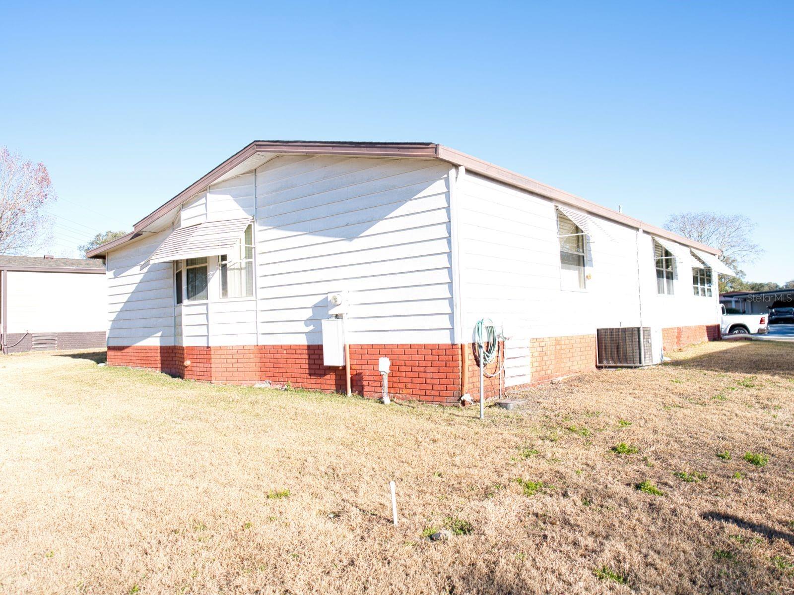 LADY LAKE ORANGE BLOSSOM GARDENS UNIT 08 - Residential