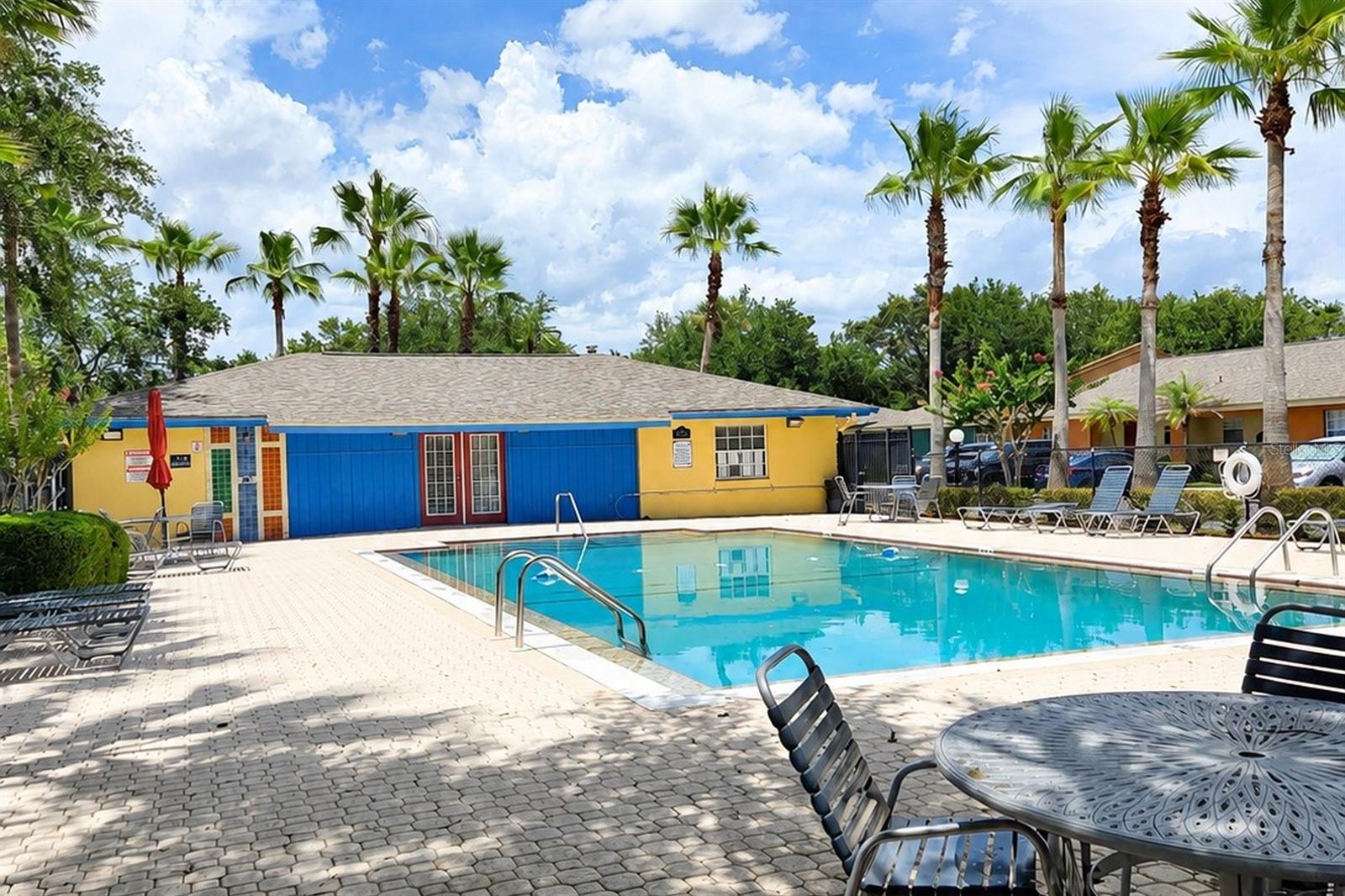 WRENWOOD CONDO - Residential
