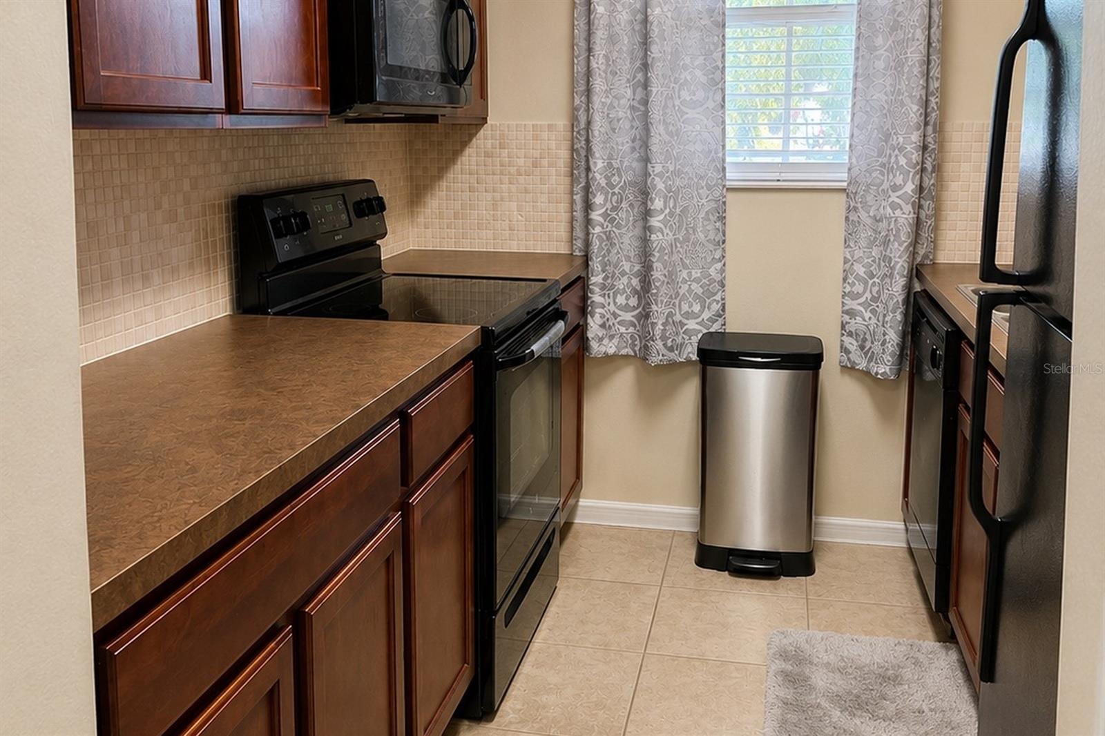 WRENWOOD CONDO - Residential