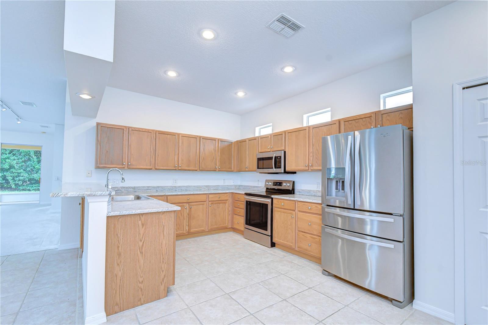 GROVES PH 02 - Residential