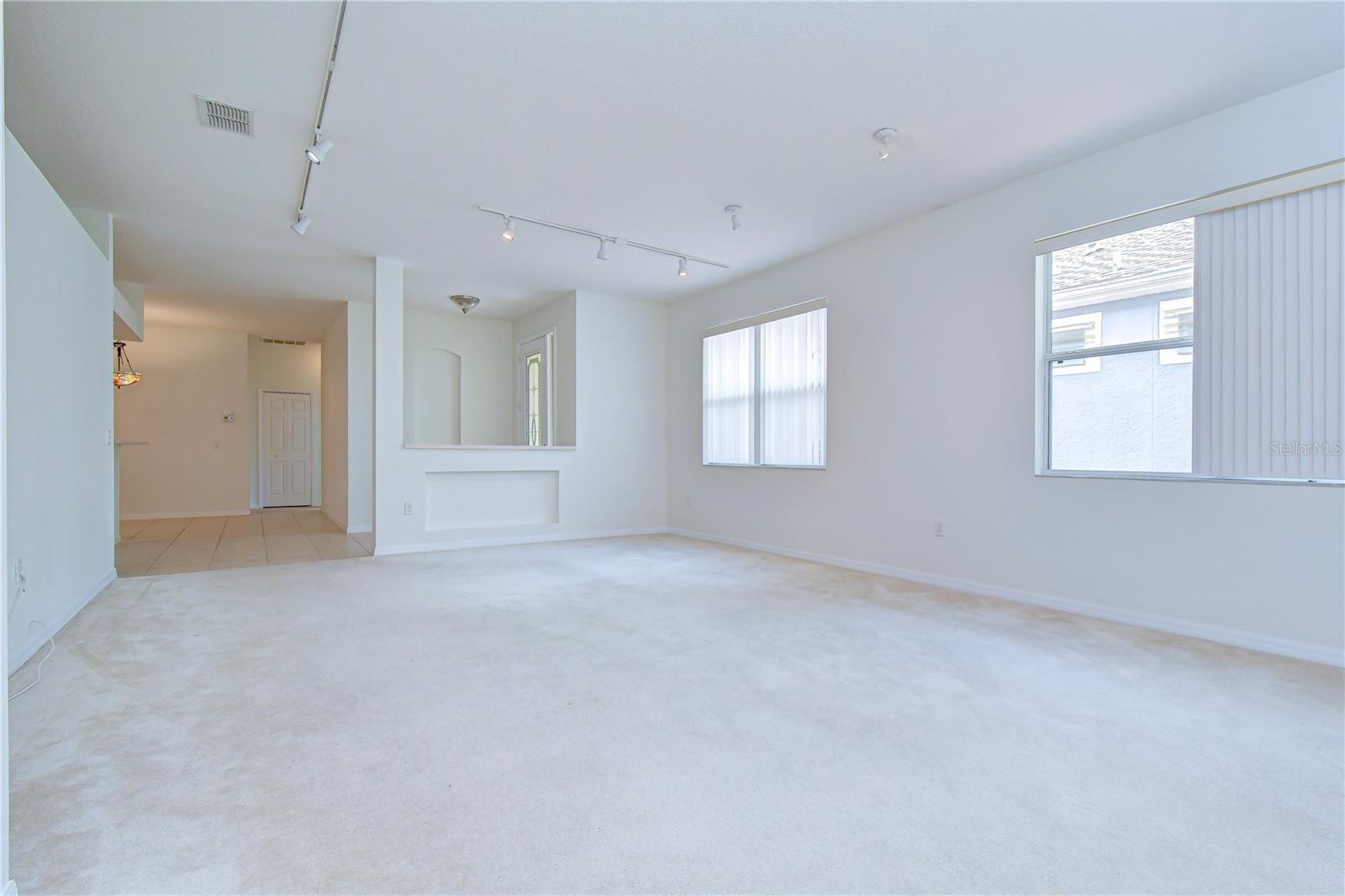GROVES PH 02 - Residential