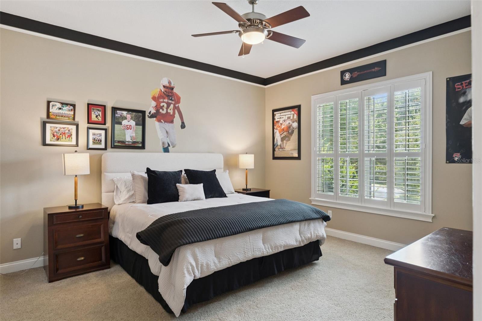 HEATHROW WOODS - Residential