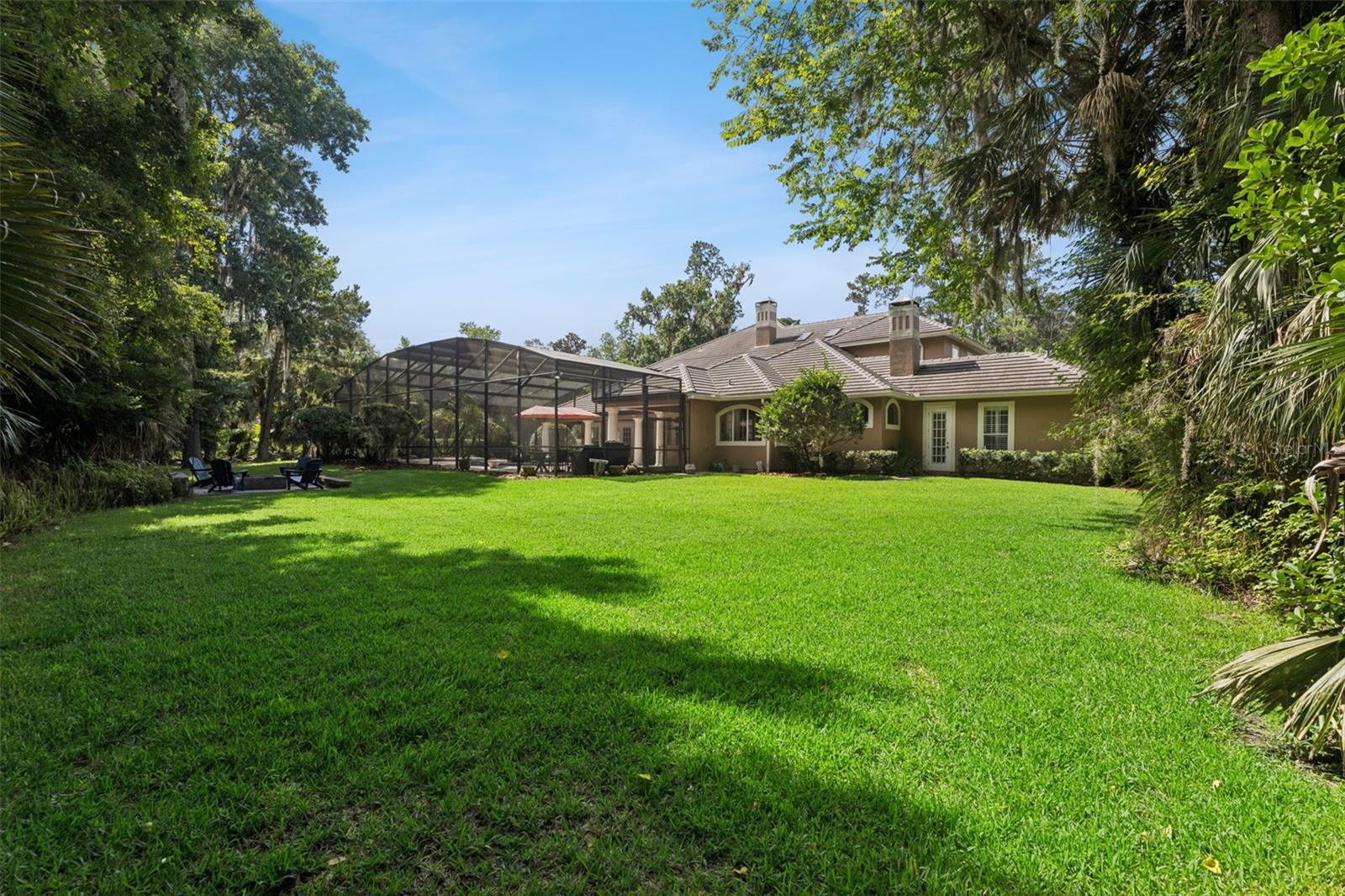 HEATHROW WOODS - Residential