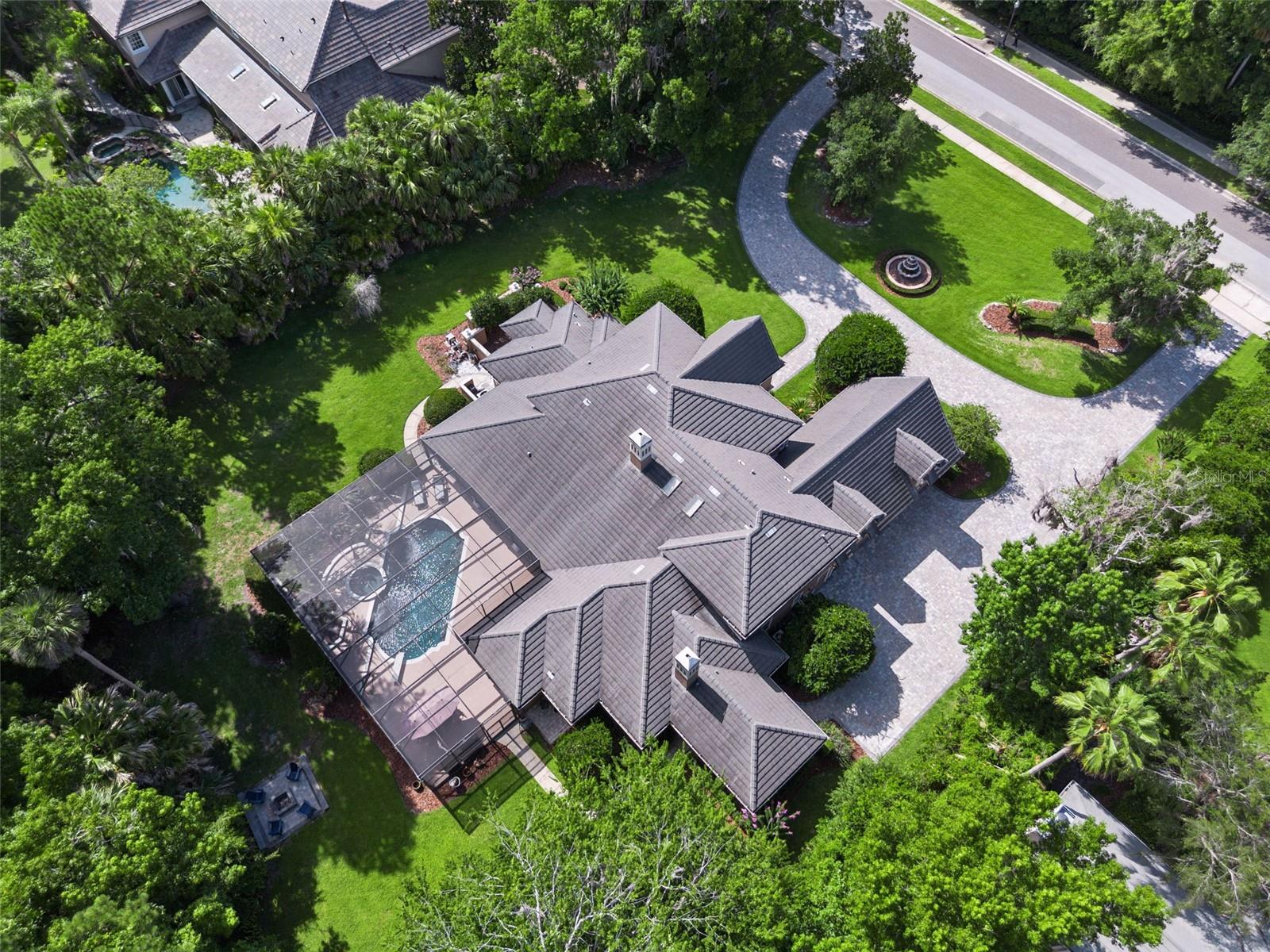 HEATHROW WOODS - Residential