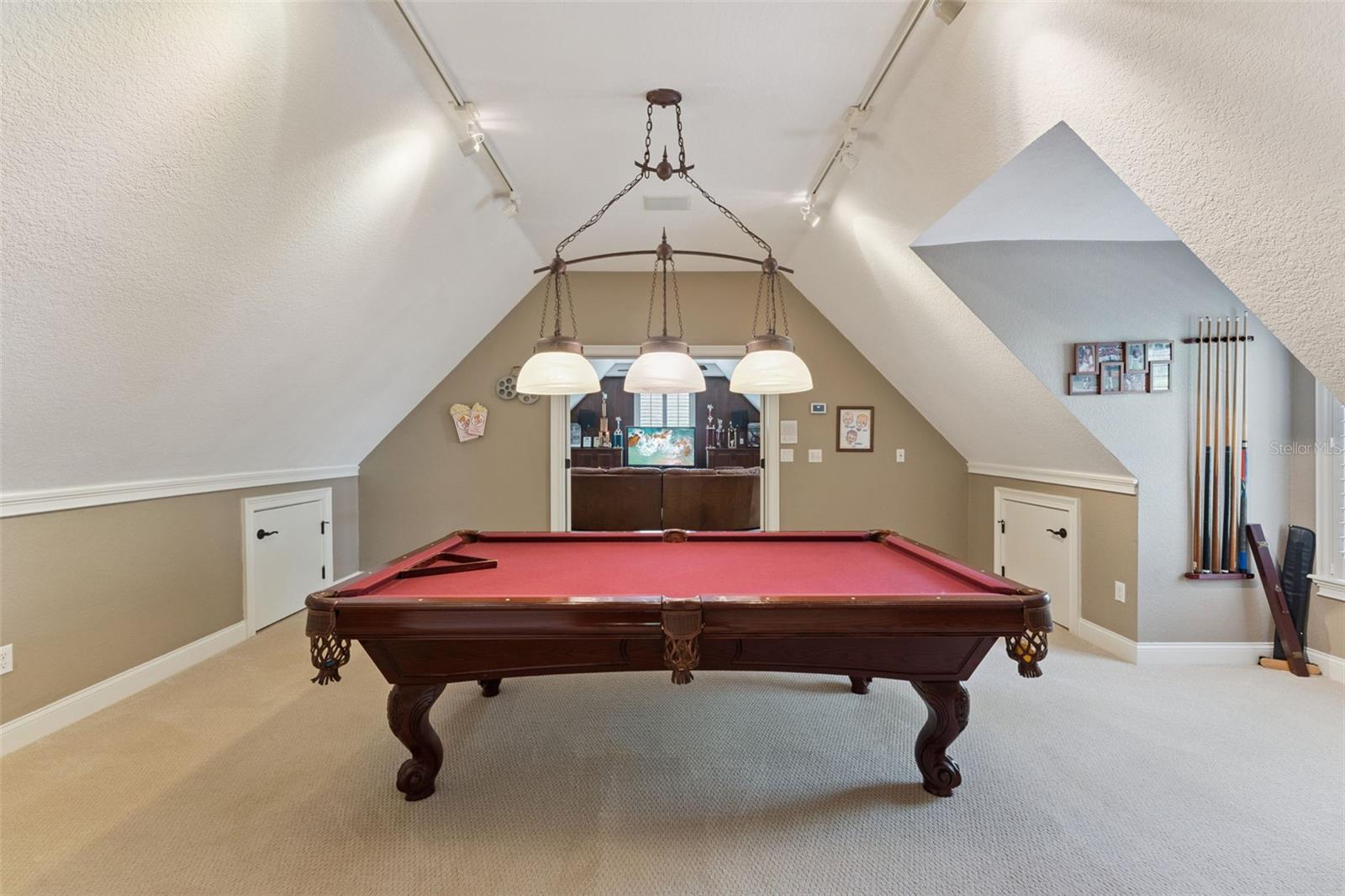 HEATHROW WOODS - Residential