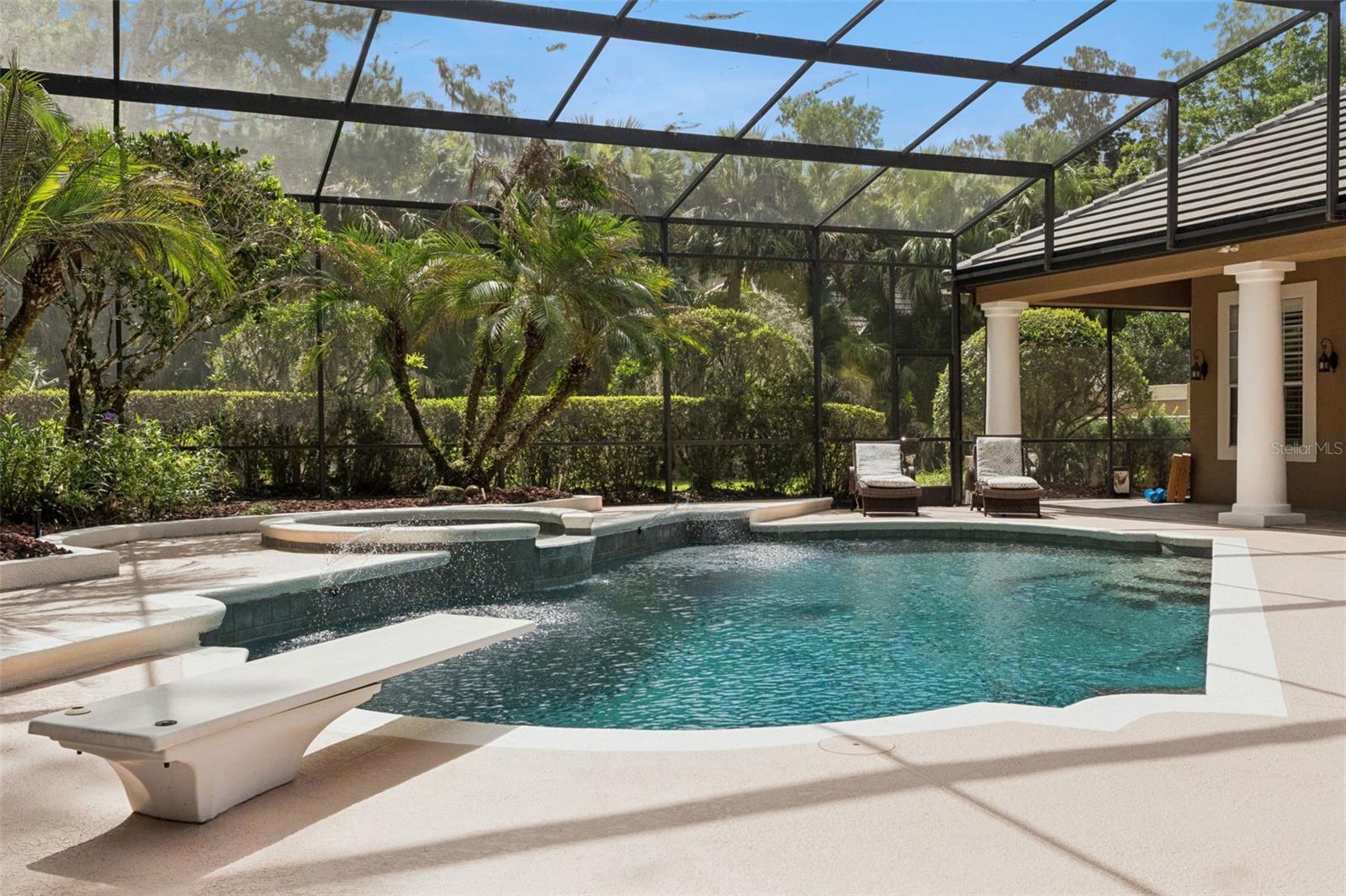 HEATHROW WOODS - Residential