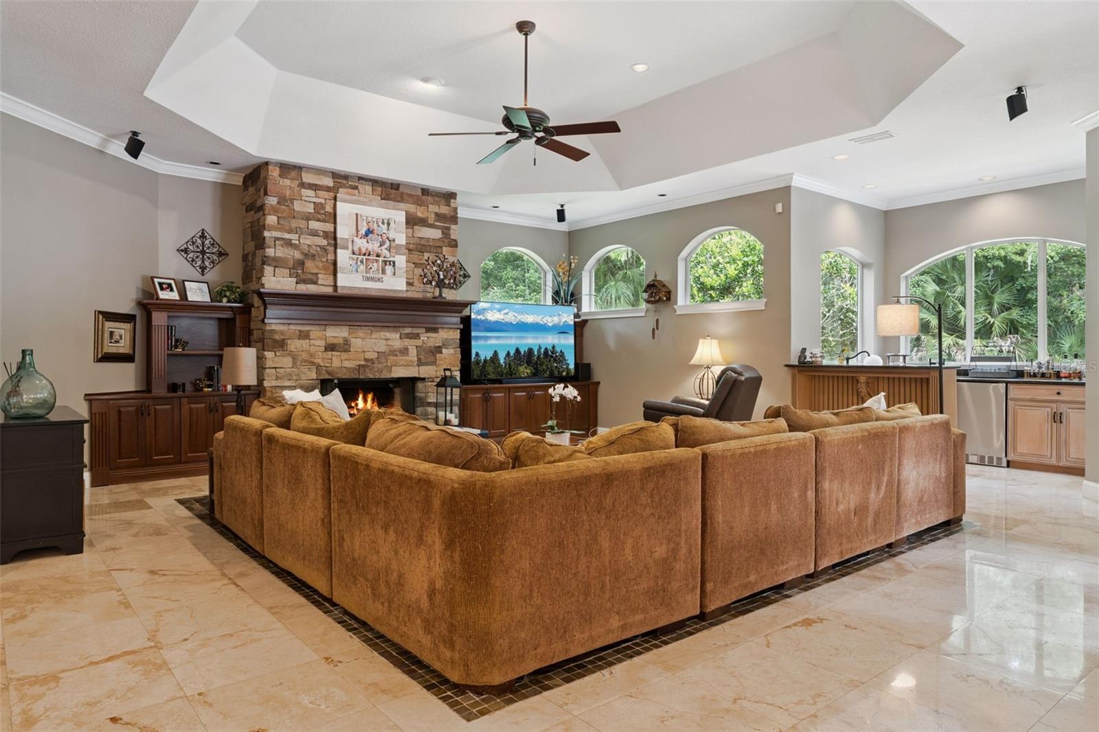HEATHROW WOODS - Residential
