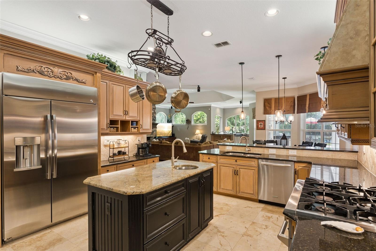 HEATHROW WOODS - Residential