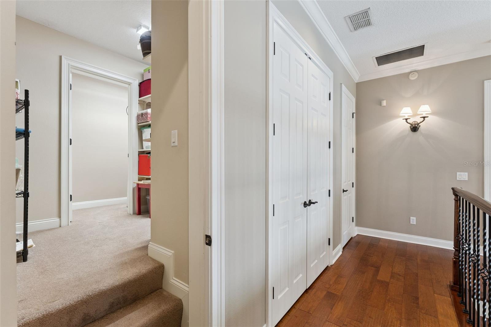 HEATHROW WOODS - Residential