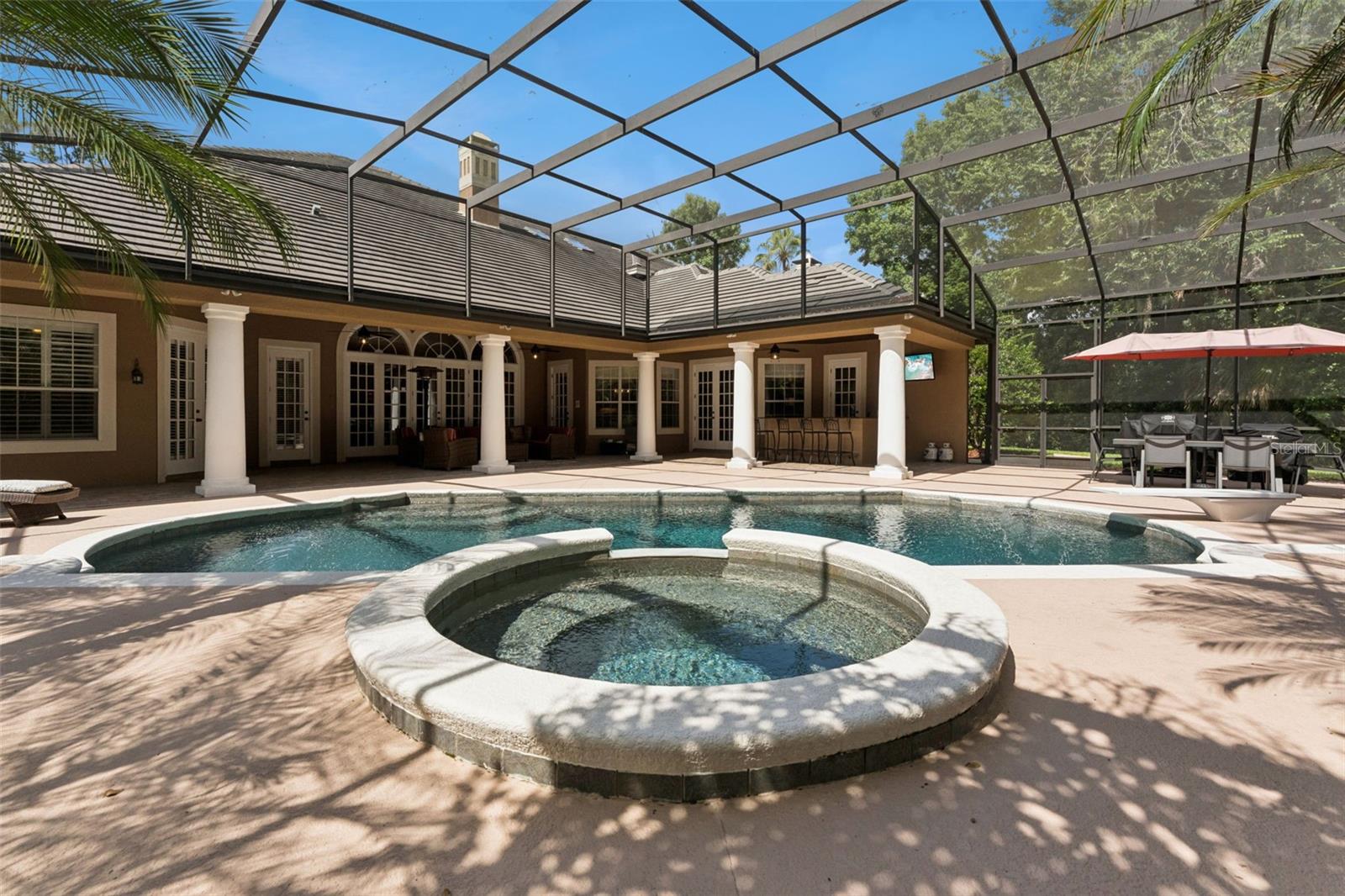 HEATHROW WOODS - Residential