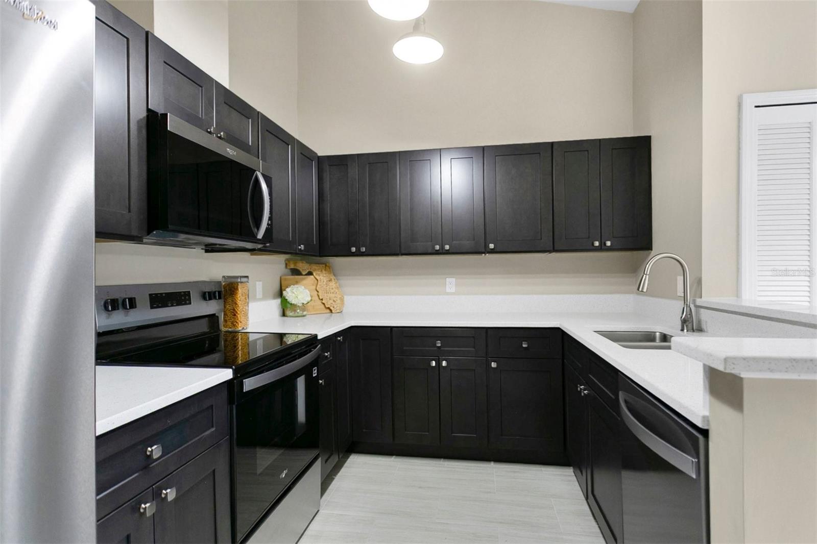 DAHLIA VILLAGE CONDO - Residential