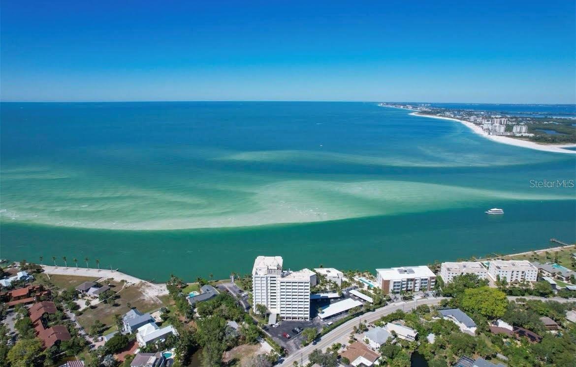 SIESTA TOWERS - Residential