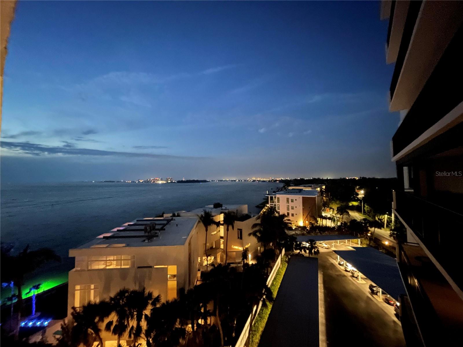 SIESTA TOWERS - Residential