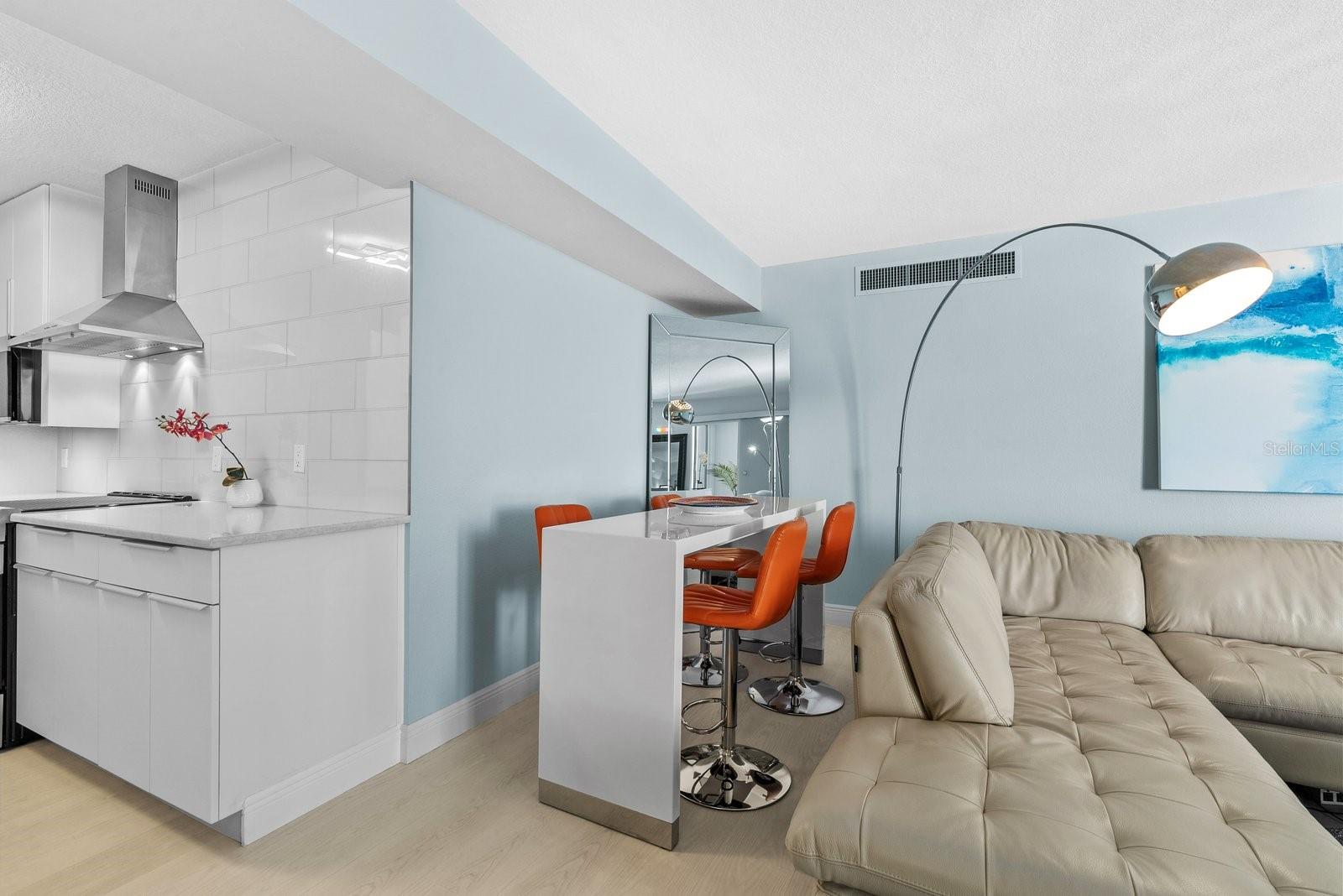 SIESTA TOWERS - Residential