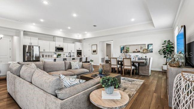 MOUNT PLYMOUTH GREEN - Residential