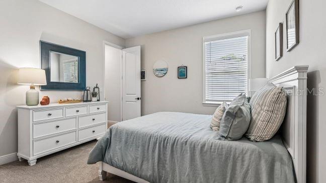 MOUNT PLYMOUTH GREEN - Residential
