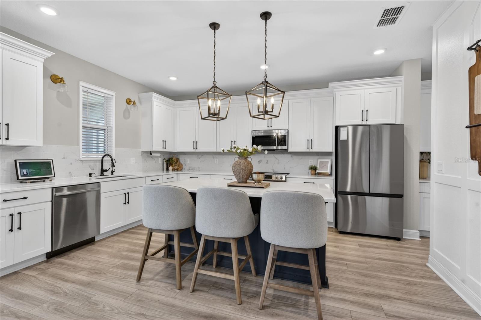 HAMPTON OAKS - Residential