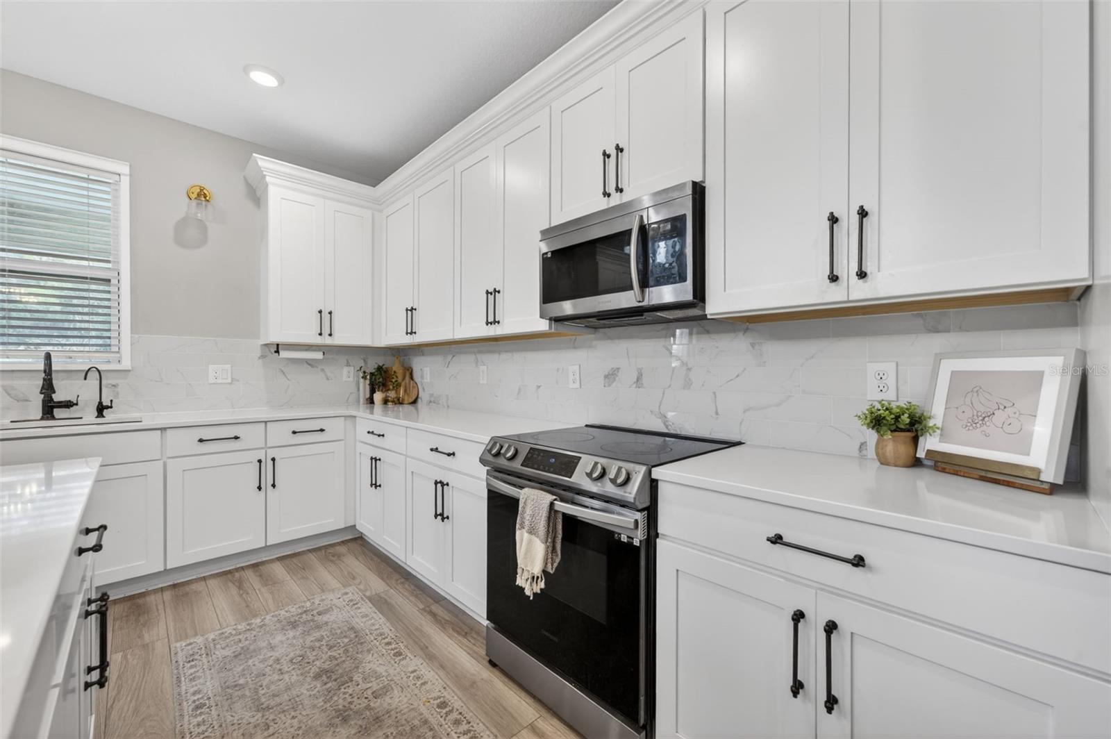HAMPTON OAKS - Residential