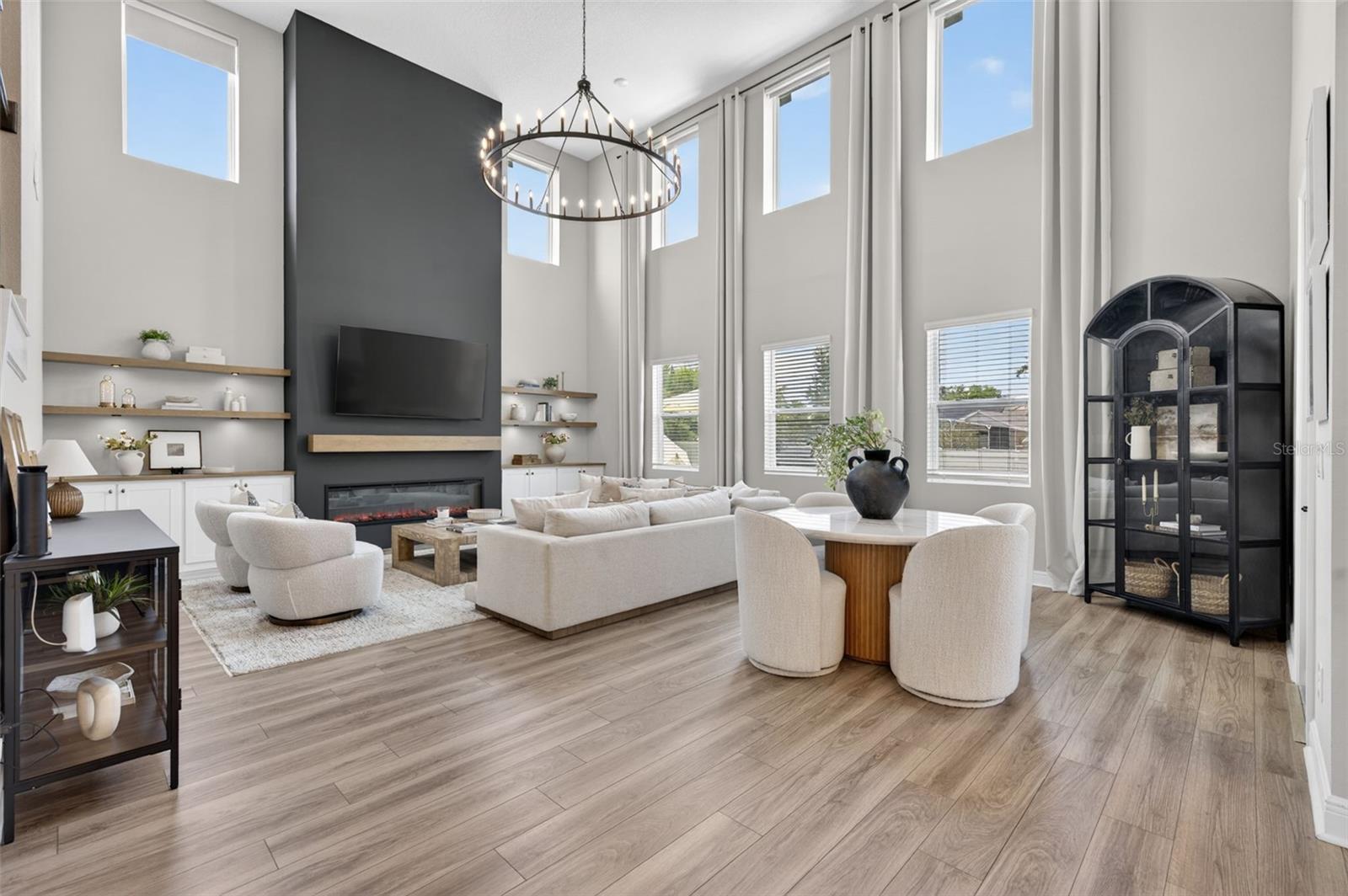 HAMPTON OAKS - Residential