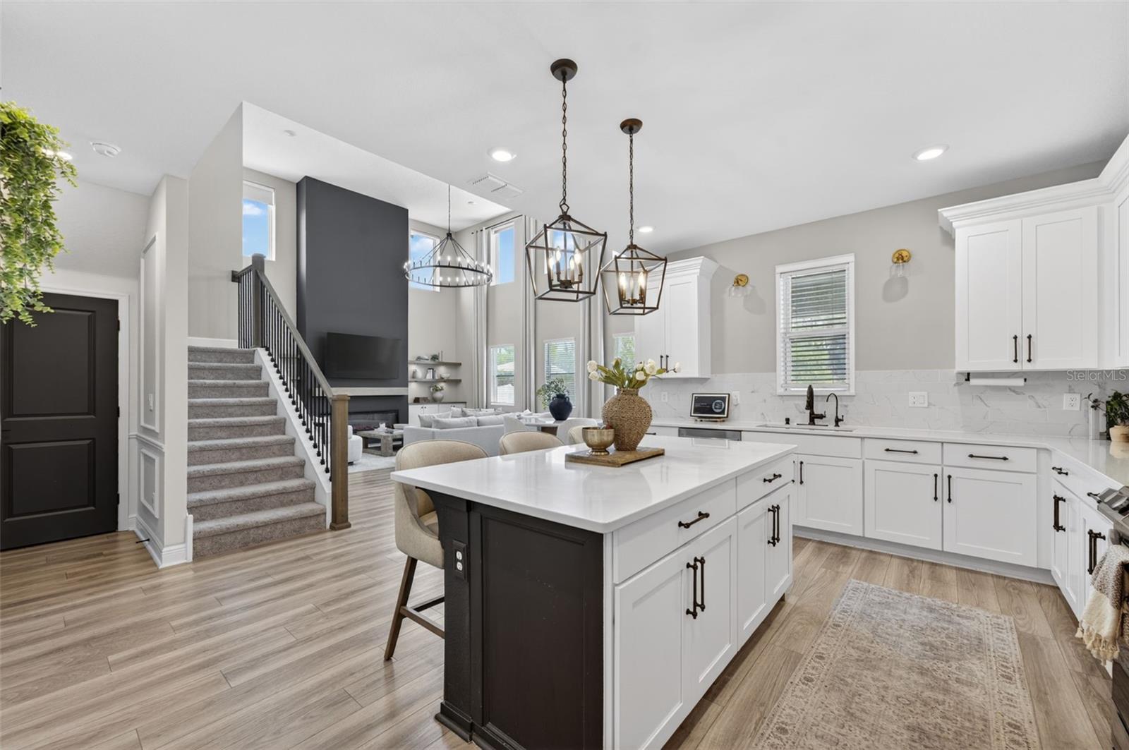 HAMPTON OAKS - Residential