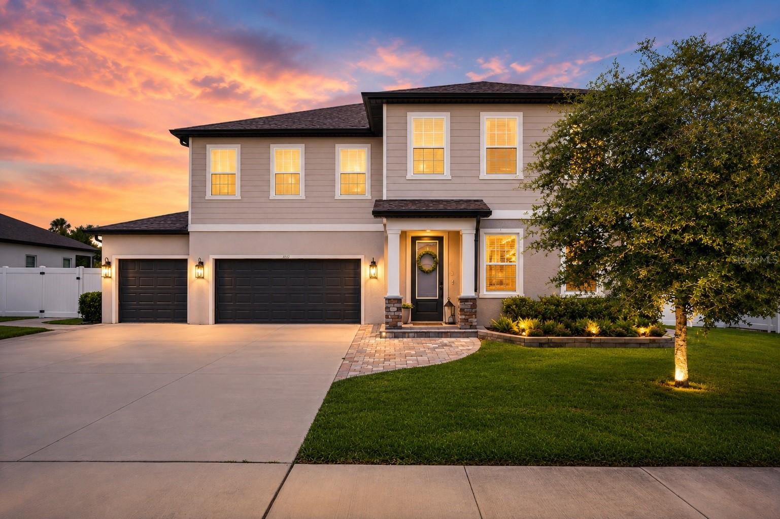 HAMPTON OAKS - Residential
